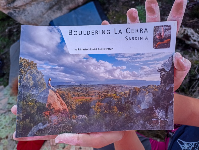 Bouldering La Cerra